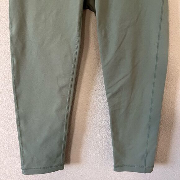 Prana Transform Capri Leggings - Picture 4 of 7